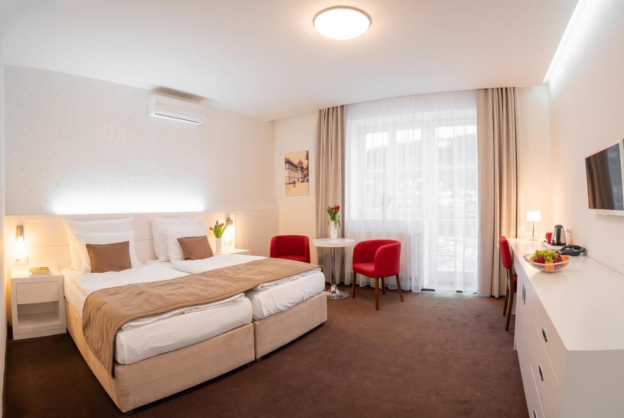 Hotel Vila Viola Luhačovice Eksteriør bilde