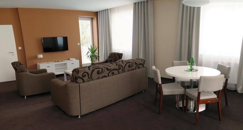 Hotel Vila Viola Luhačovice Eksteriør bilde